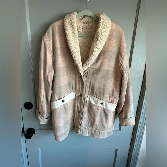 We The Free By Free People Woodlands Plaid Sherpa Jacket Beige - Picture 5 of 12